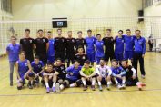 Echipele de juniori ale CF Mihai I, la finalul meciului direct