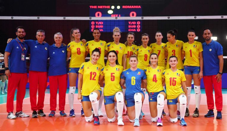 Naționala feminina a României la primul meci al Campionatului European de volei 2019