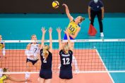 Isabelle Haak în atac contra Finlandei la Campionatul European