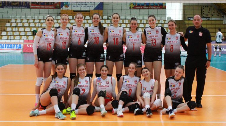 Echipa de junioare Dinamo, la turneul semifinal de la Lugoj