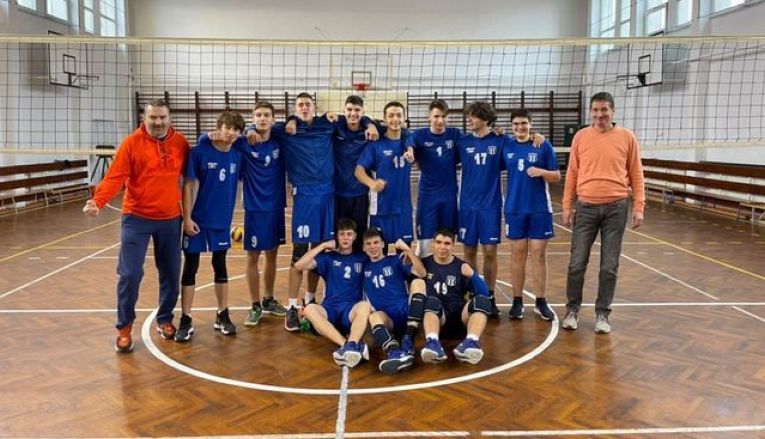 Echipa de cadeți Viitorul Cluj-Napoca, după victoria din etapa a șasea a campionatului 2021/ 2022